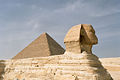 Sphinx and Pyramid of Khufu.jpg